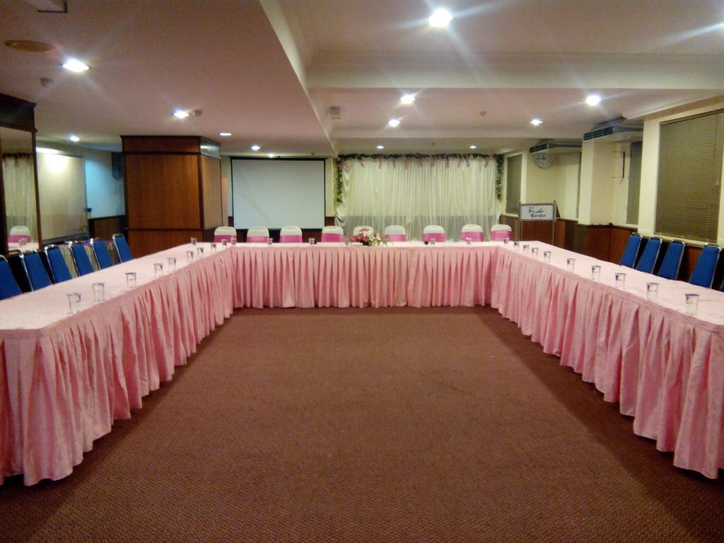Hotel Sri Garden Sdn. Bhd. Kangar Exterior foto